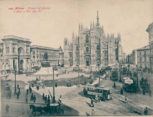 Cartolina pieghevole milano - cartolina,